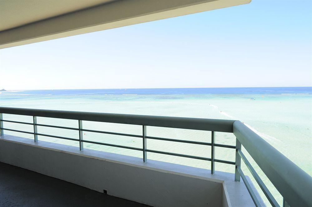 Alupang Beach Tower Тамунинг Екстериор снимка