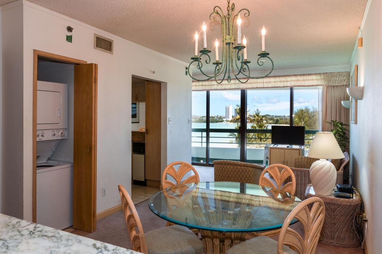 Alupang Beach Tower Тамунинг Екстериор снимка