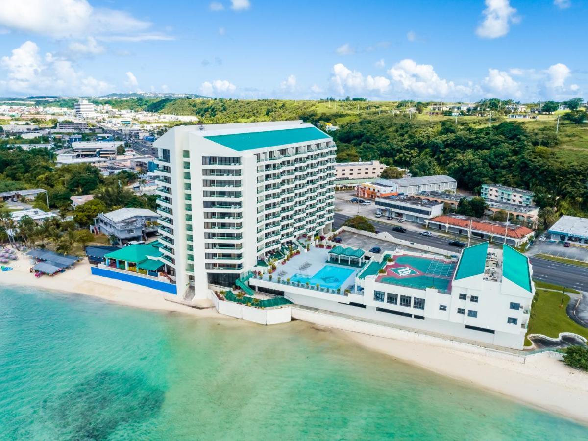 Alupang Beach Tower Тамунинг Екстериор снимка